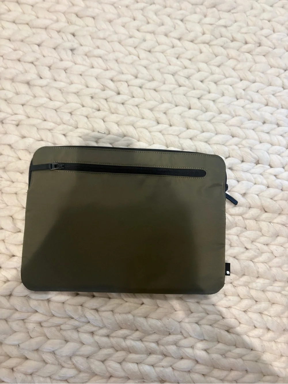 Incase Green Tech Sleeve Laptop Pouch